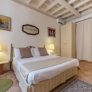  Apartamento Fontanella Borghese - Fromhometorome Italia